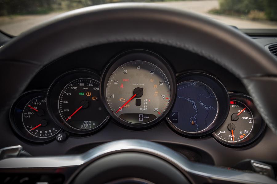  Porsche Cayenne S 2015 года  (US) (фото 9 из 9)
